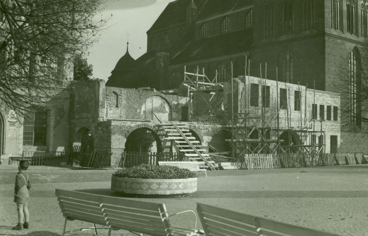 Odwach i kamienice